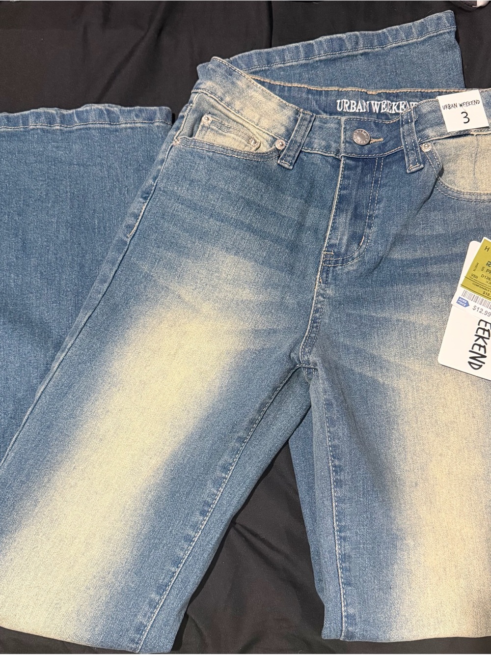 Urban Weekend Women's Light Blue Washed Jeans